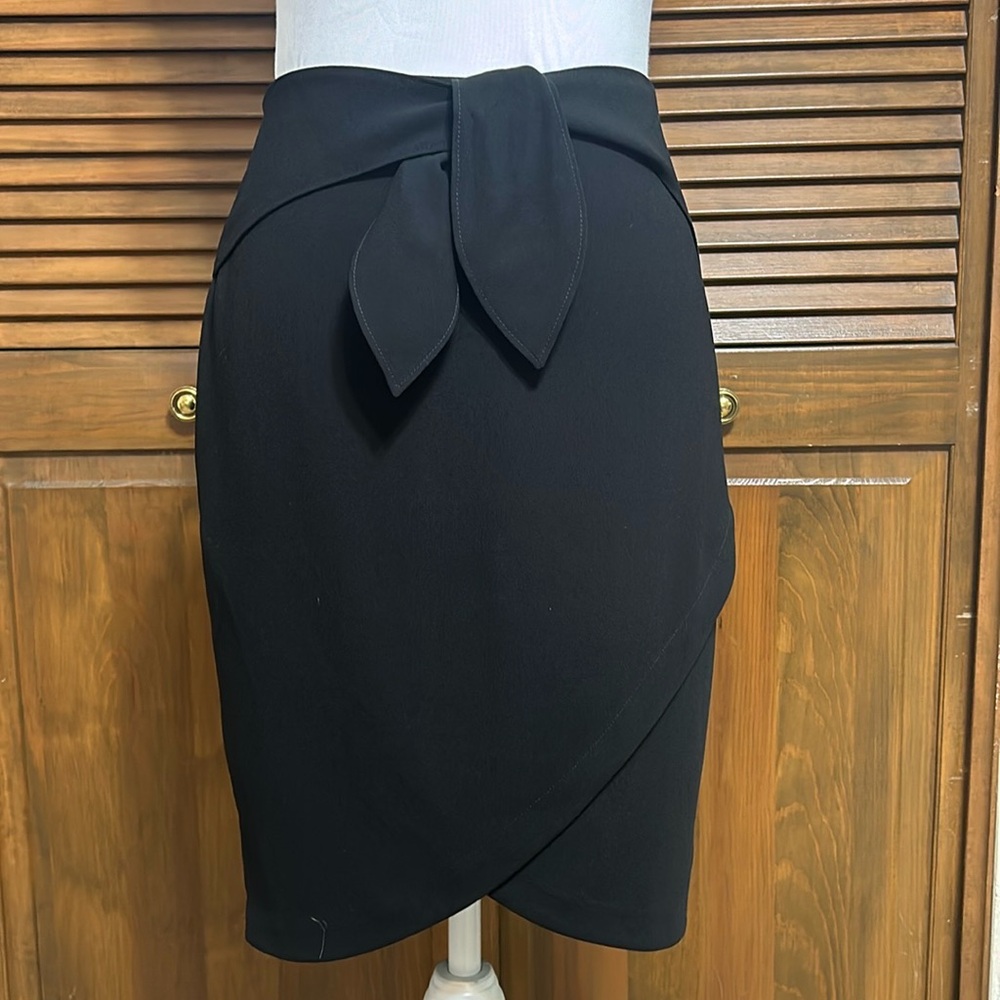 Express Faux Wrap Black Skirt with Tie Belt (Rayon) Size 6